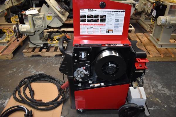 Lincoln Welding Equipment  Lincoln Electric PowerMig 360mp with